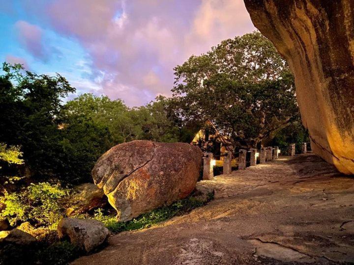 Big Cave Camp Villa Matopos Exterior photo